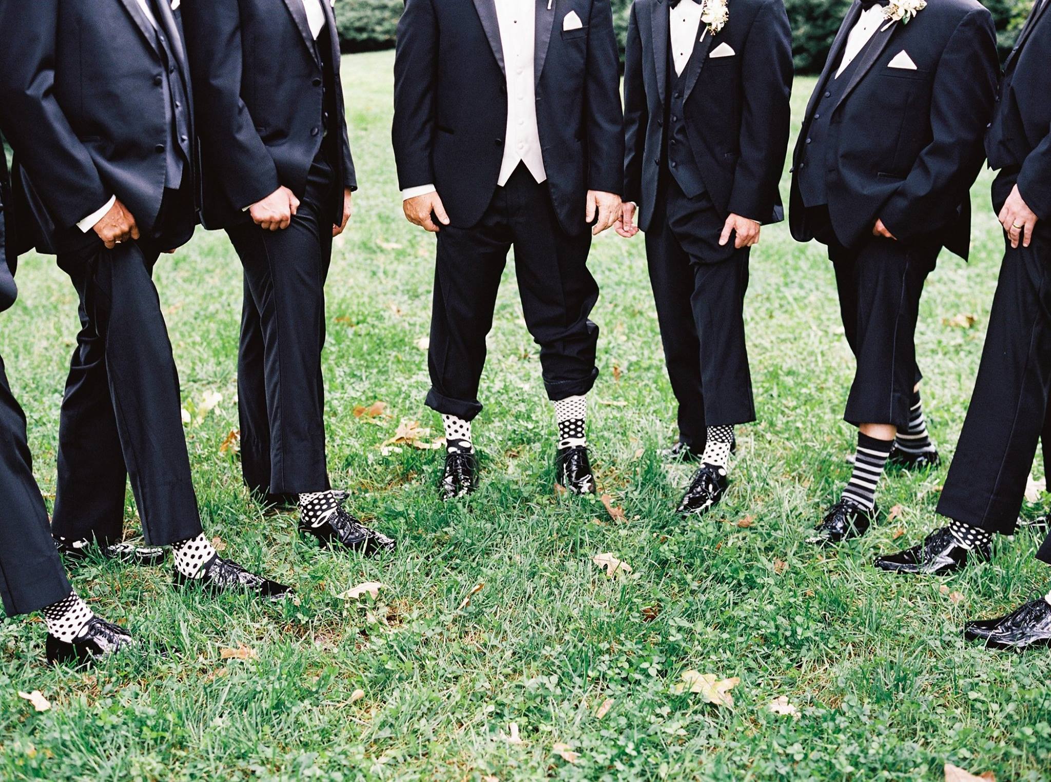 groomsmen-wearing-black-and-white-socks
