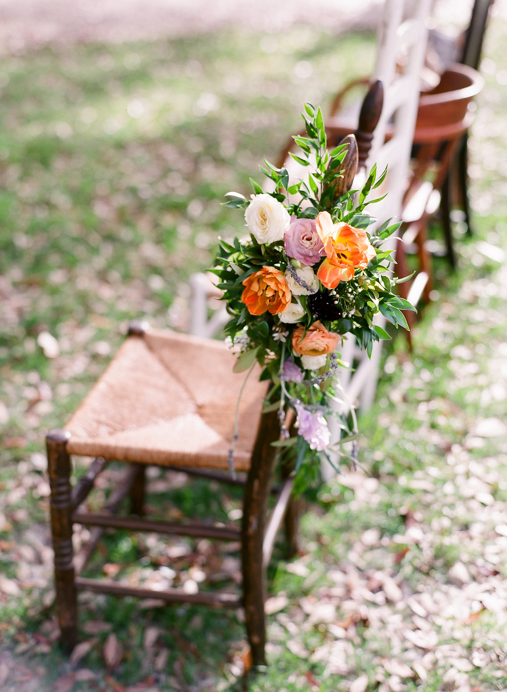 vintage-ceremony-chairs-southern-savannah-wedding