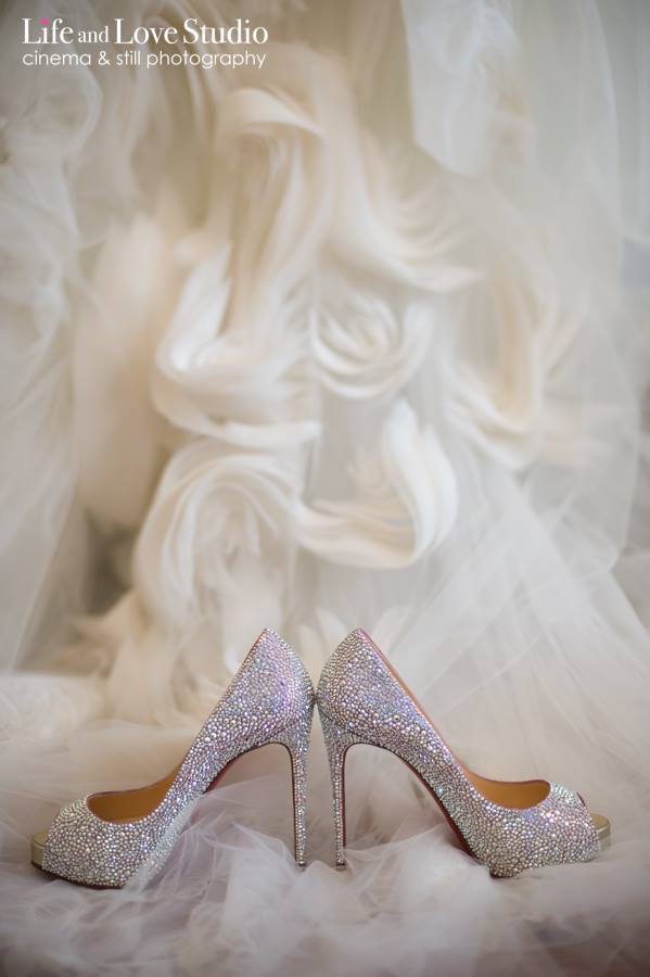 christian-louboutin-wedding-heels-pink-pearl