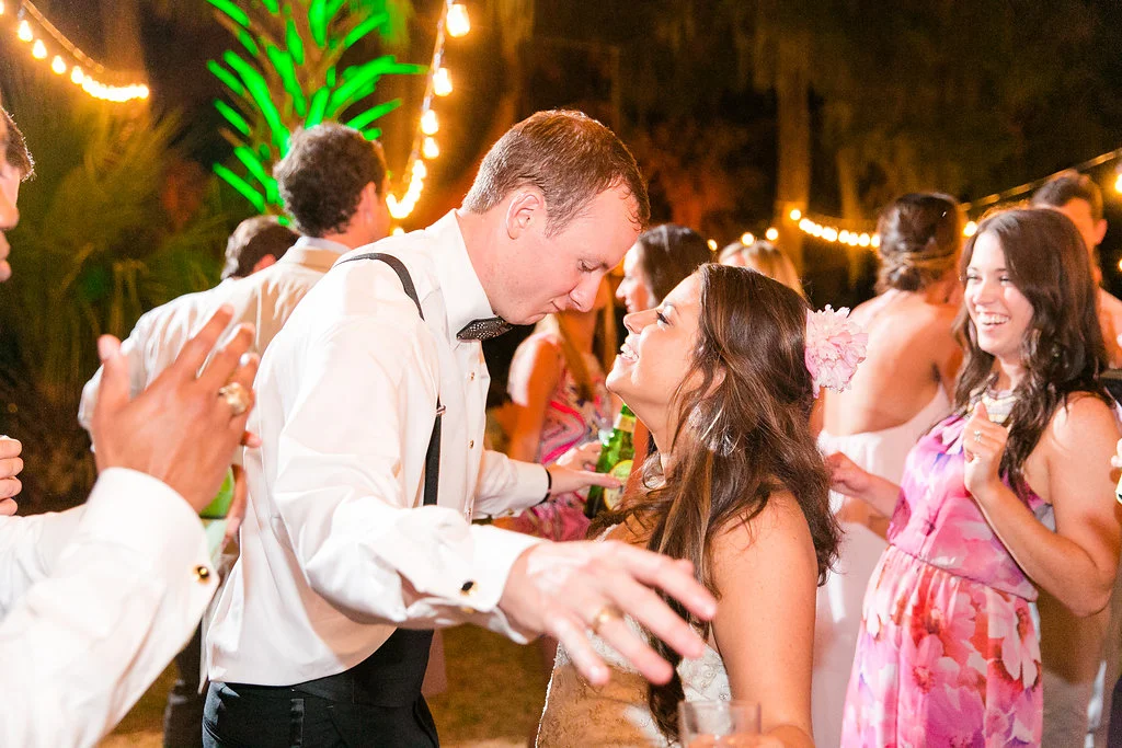 southern-backyard-wedding-reception-charleston-wadmalaw-island-wedding