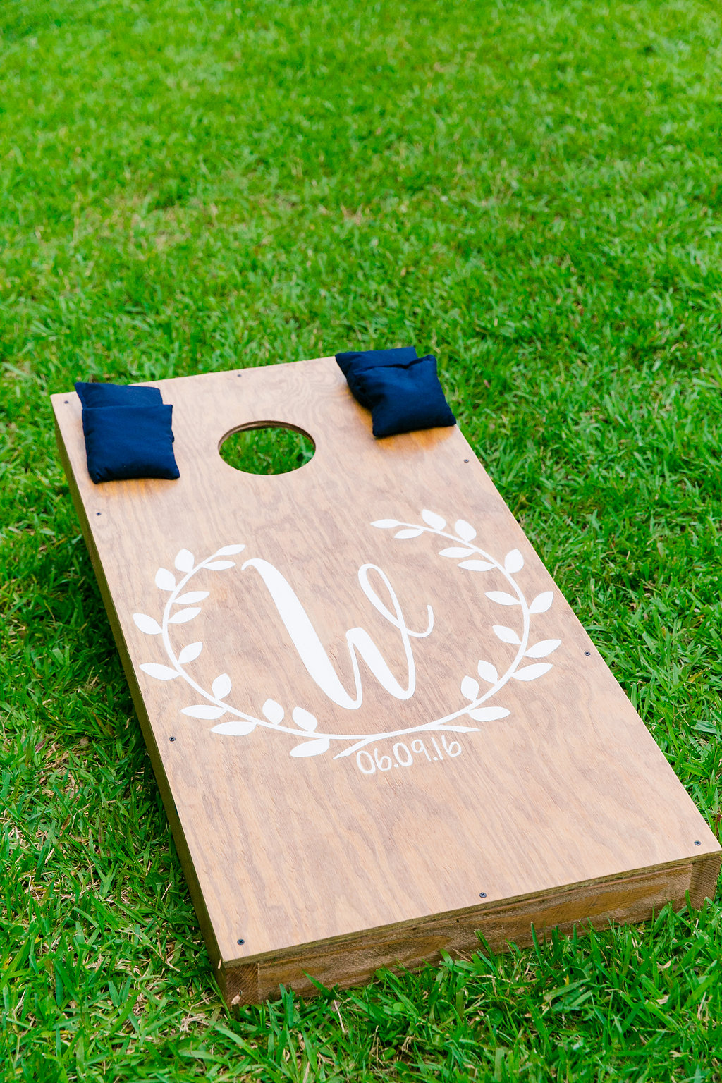 monogrammed-yard-games-navy-bean-bag-toss