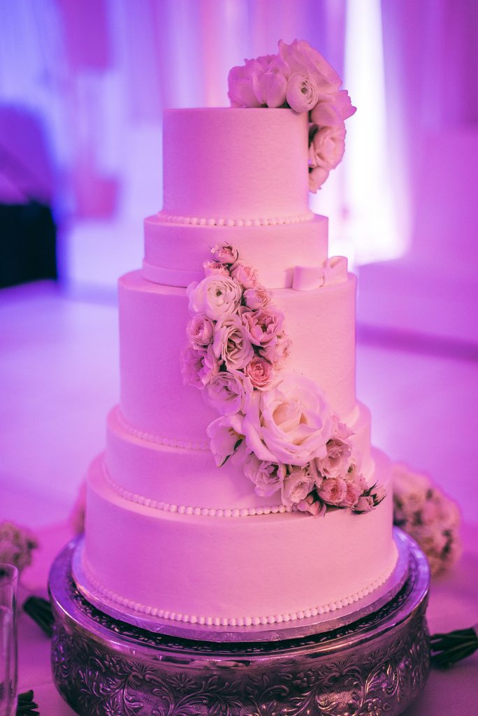 jacksonville-nc-jacksonville-country-club-wedding-cake