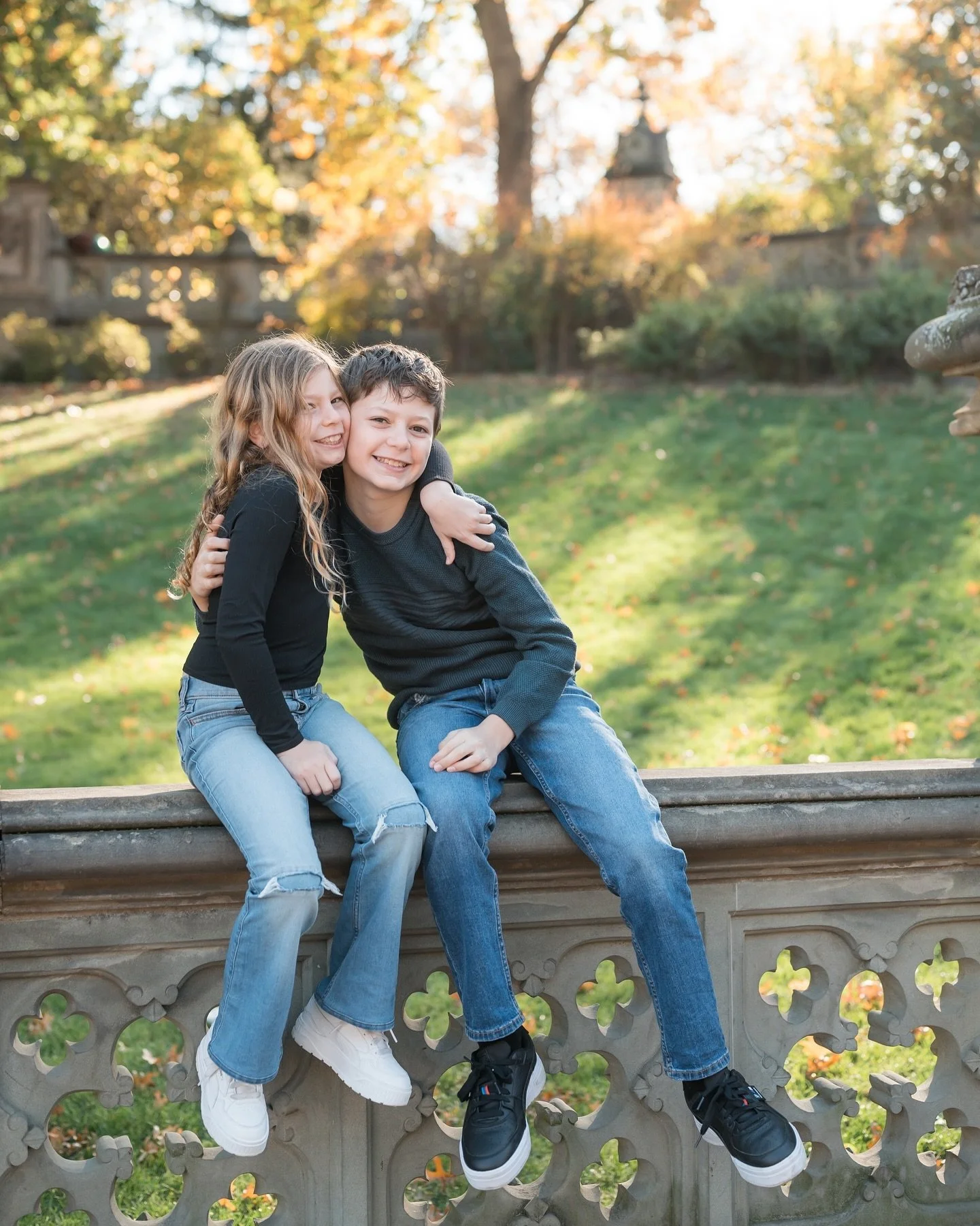 Thank you, October! 🎃 You were a great month! The leaves turned gradually, stayed bright, vibrant and dry! I had a bunch of fun family sessions, I stayed healthy (yay immune system 💪😎😆) and leveled up! #happybirthdaytome 🥳 November is lookin&rsq