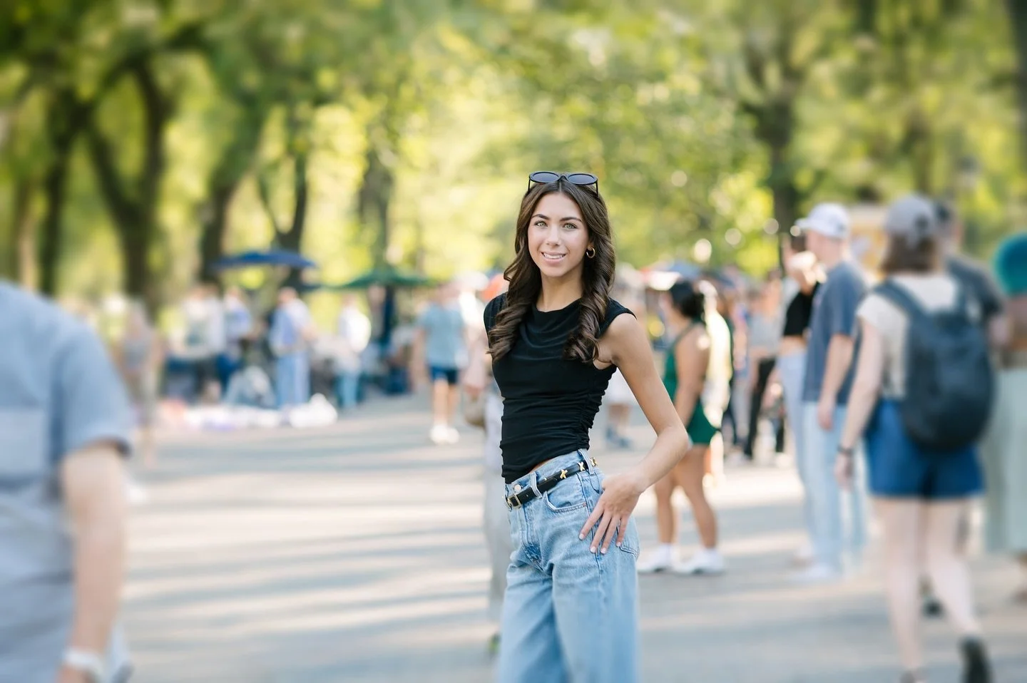 Happy Friday ☀️ &ldquo;Even in the crowd, the mind can be still.&rdquo; #carlyjaraphotography #teenphotoshoot #newyorkcitygirl #newyorkfamilyphotographer #newyorkfamily #weetchesterfamilyphotographer #westchesterfamily #13goingon30 #mindfulness #cent
