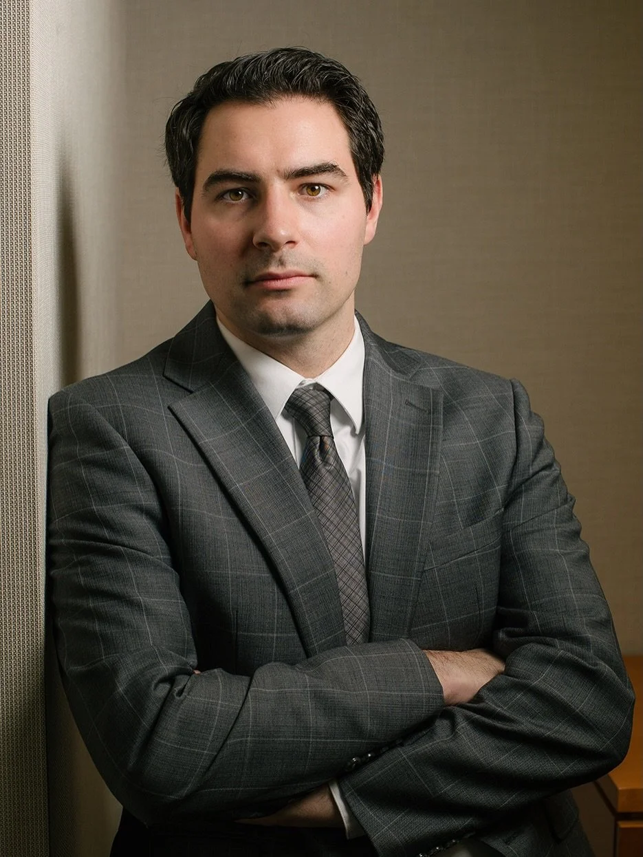 Thursday got me jammin&rsquo; to the 90&rsquo;s while I edit! 😎 yes, I said jammin&rsquo;. I embrace my corniness. 🤪🙃 Hey, do you think your LinkedIn pics are boring? What about your work website? Let&rsquo;s do something about it! Corporate heads