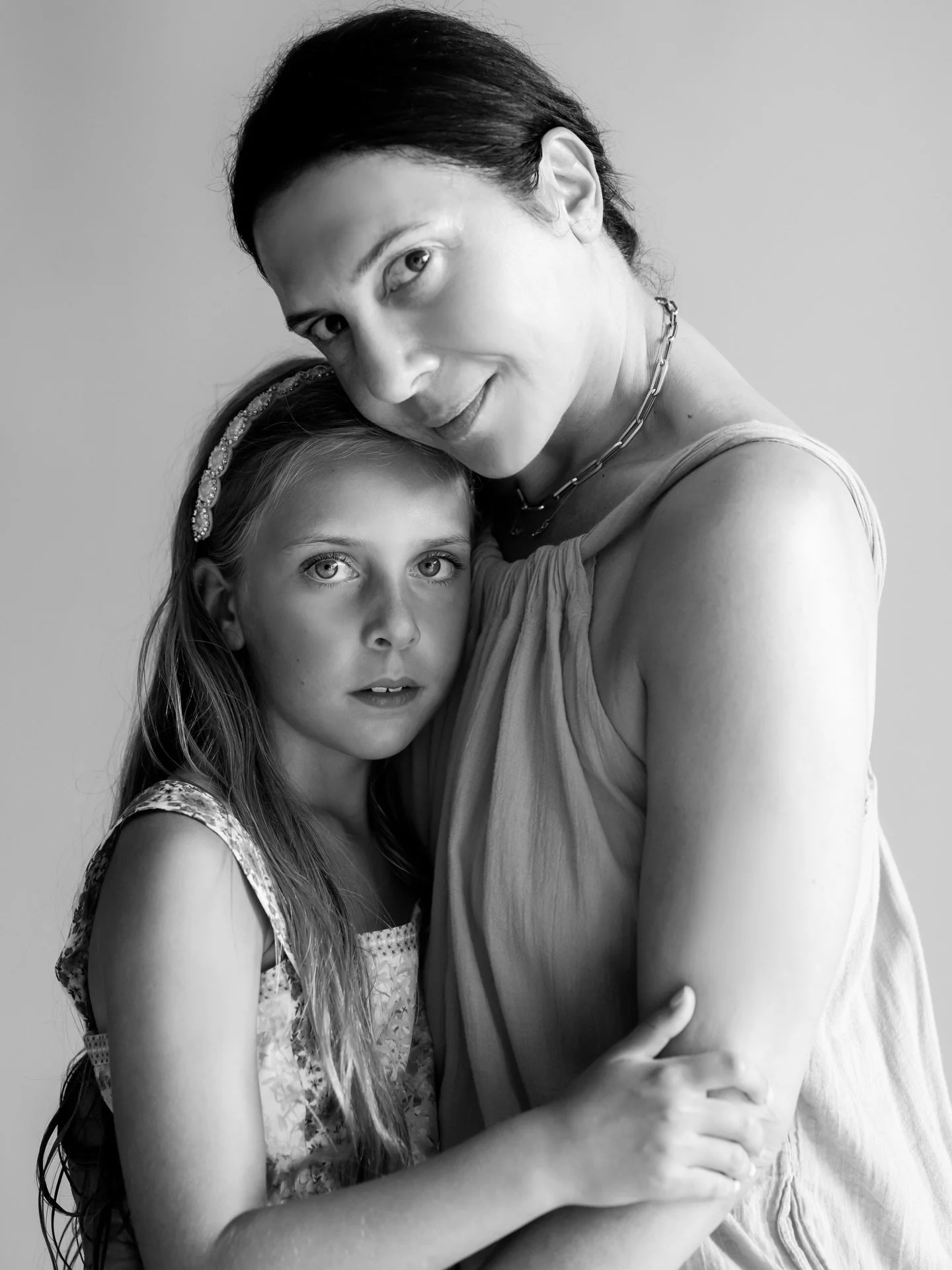 Mothers Day mini @barre3rivertowns ONE WEEK from today! Come for a casual, fun, laidback photo experience. Come with your children, your mom, any mother figure in your life. 💕 You don&rsquo;t need an excuse to get in a photo but if you need one, thi