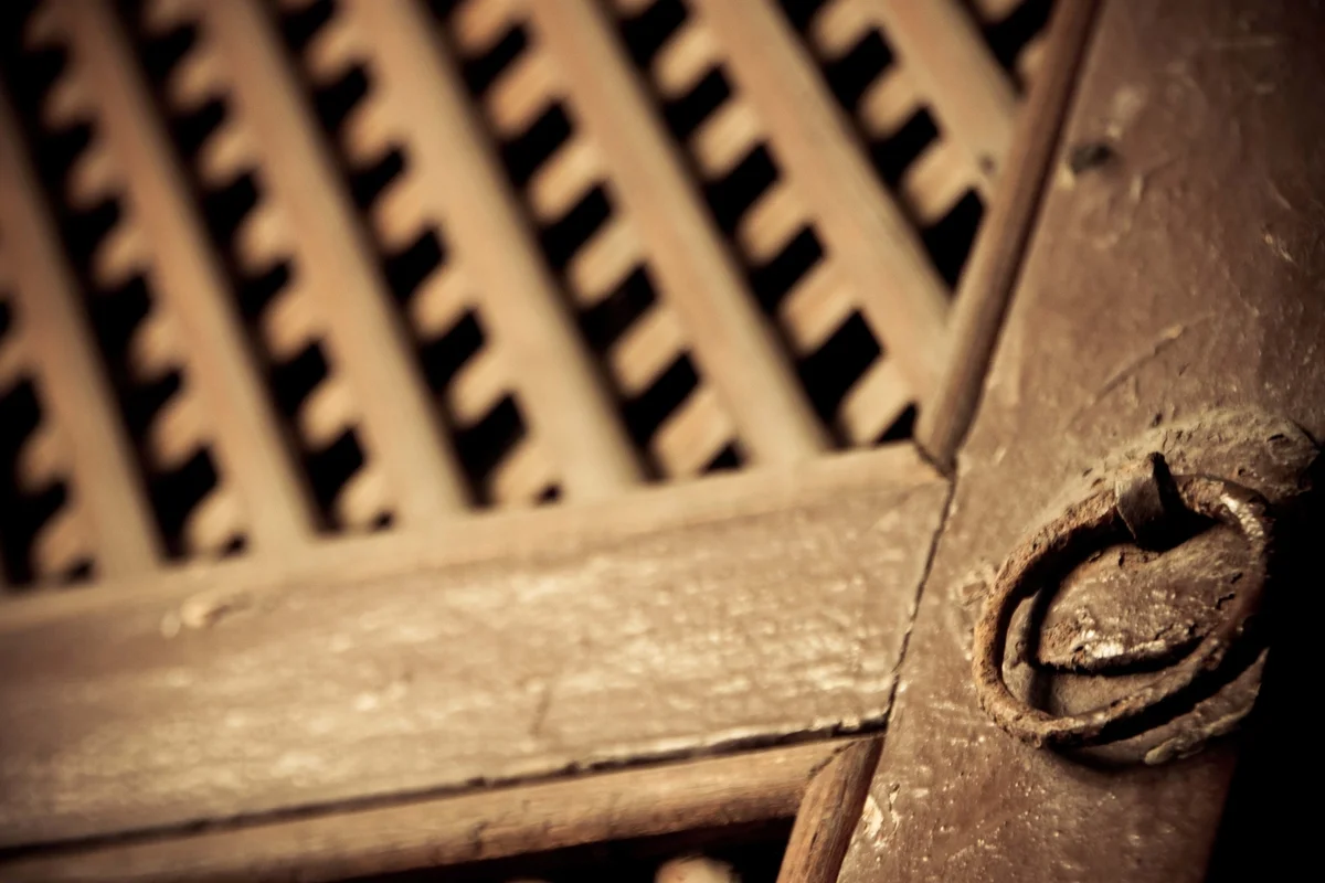 old wooden door knob.jpg