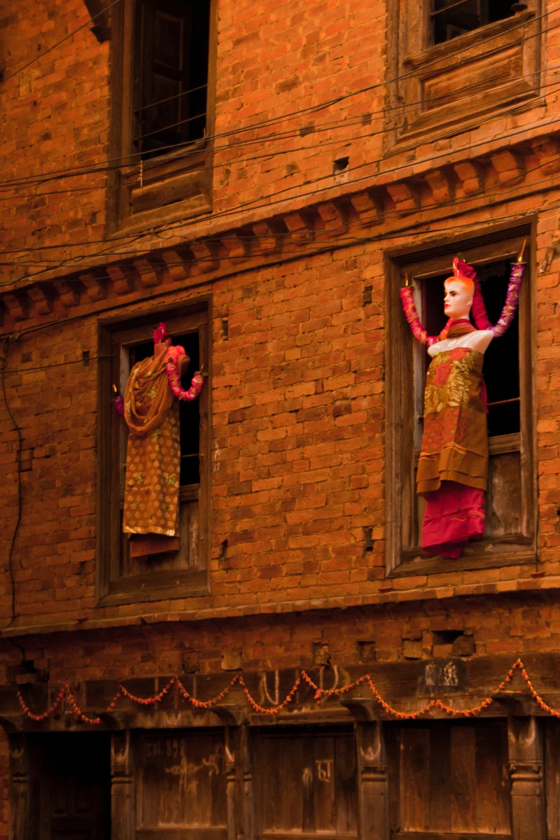 mannequins on windows.jpg