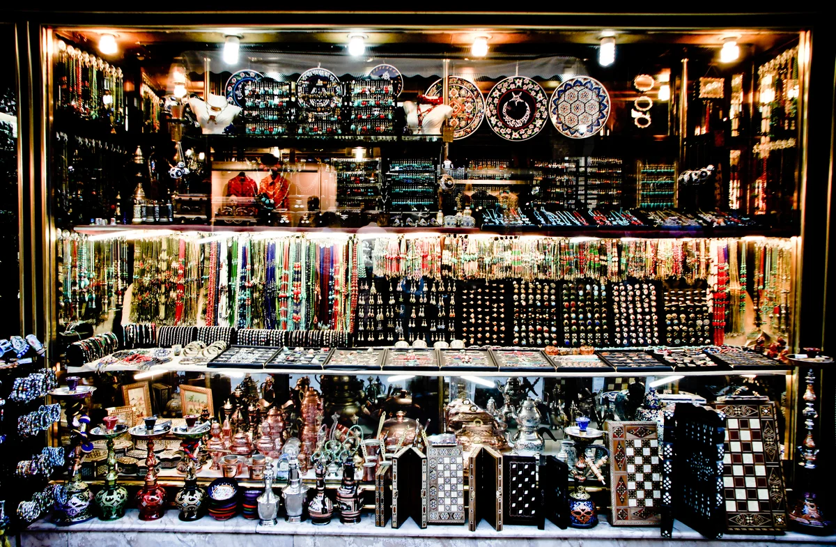 window shopping display.jpg