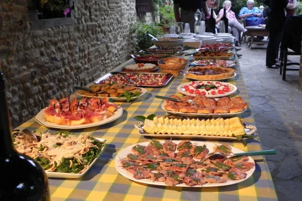 Community Potluck & Meeting