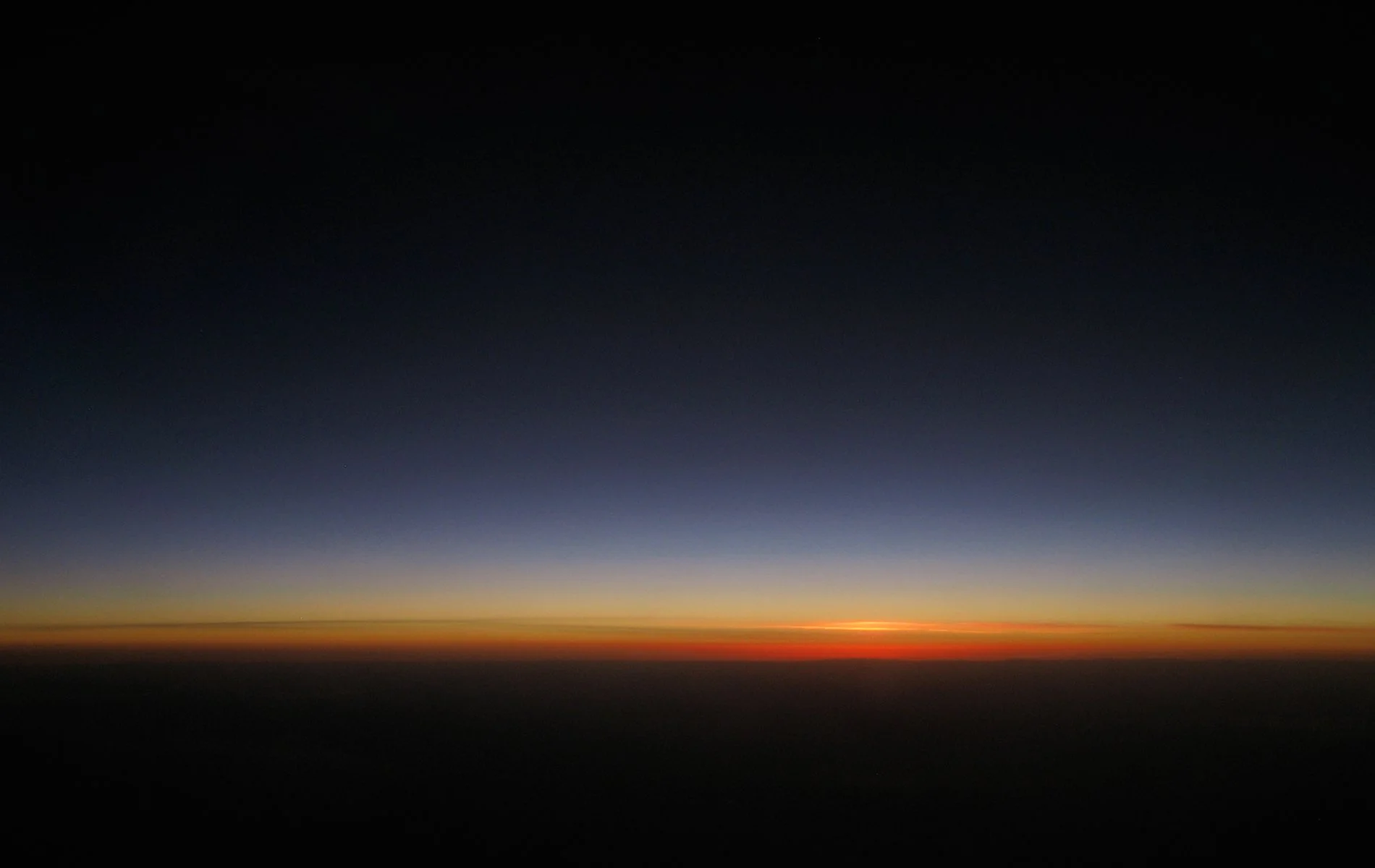 SunriseBetweenSEAandSFO_Feb2009.jpg