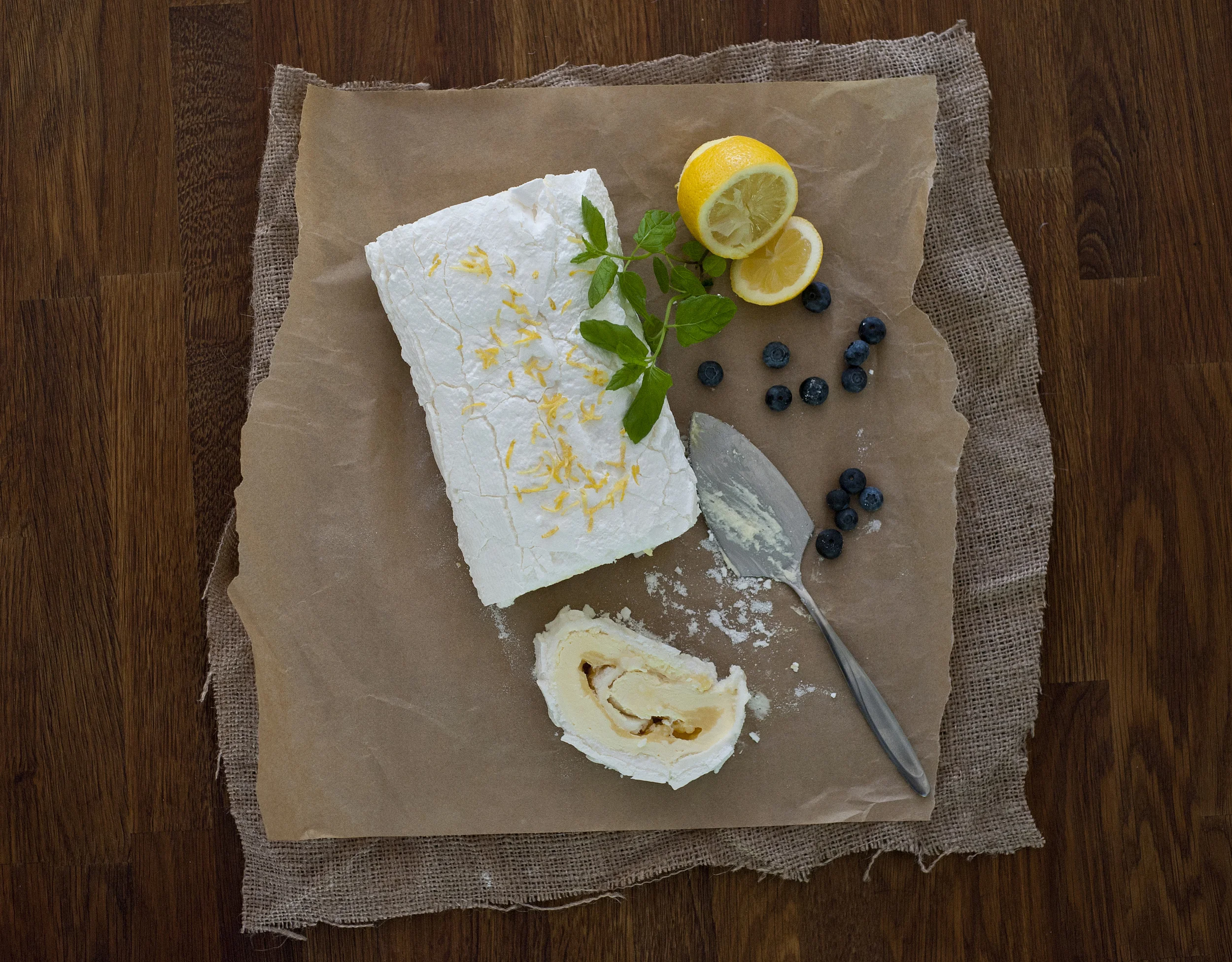 My favourite, the lemon roulade.