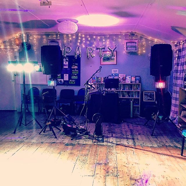 Have a tight budget for your wedding band, but still want a party? Why not book our solo package and get a free DJ service thrown in too! (T&C’s apply, ask upon booking)