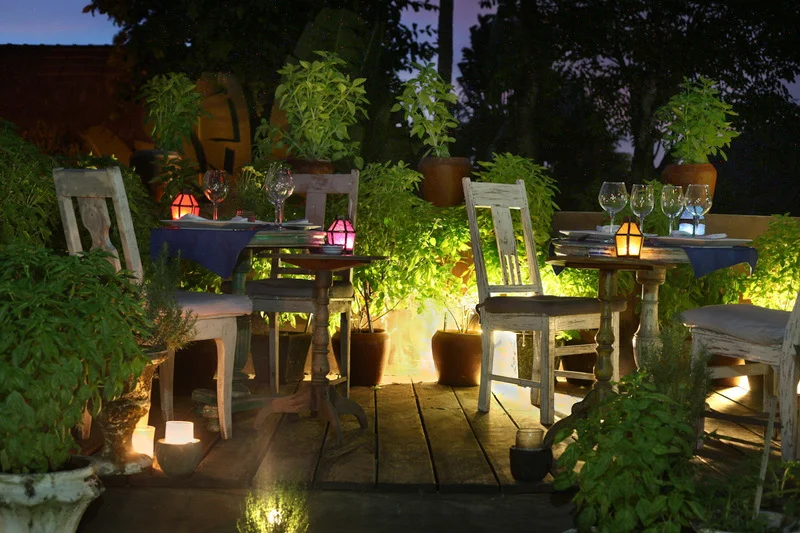 Al fresco dining on the romantic rooftop terrace