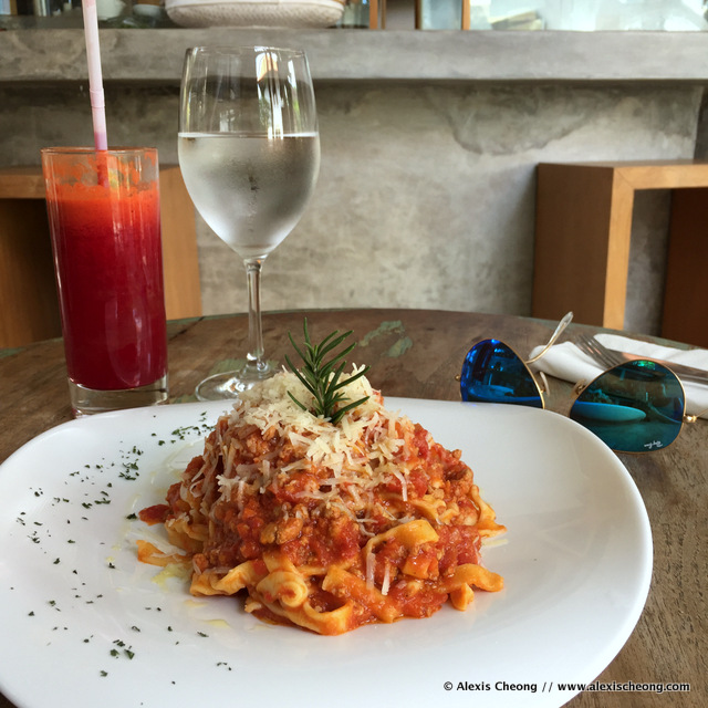 Tagliatelle with duck ragu and a healthy beetroot carrot ginger juice