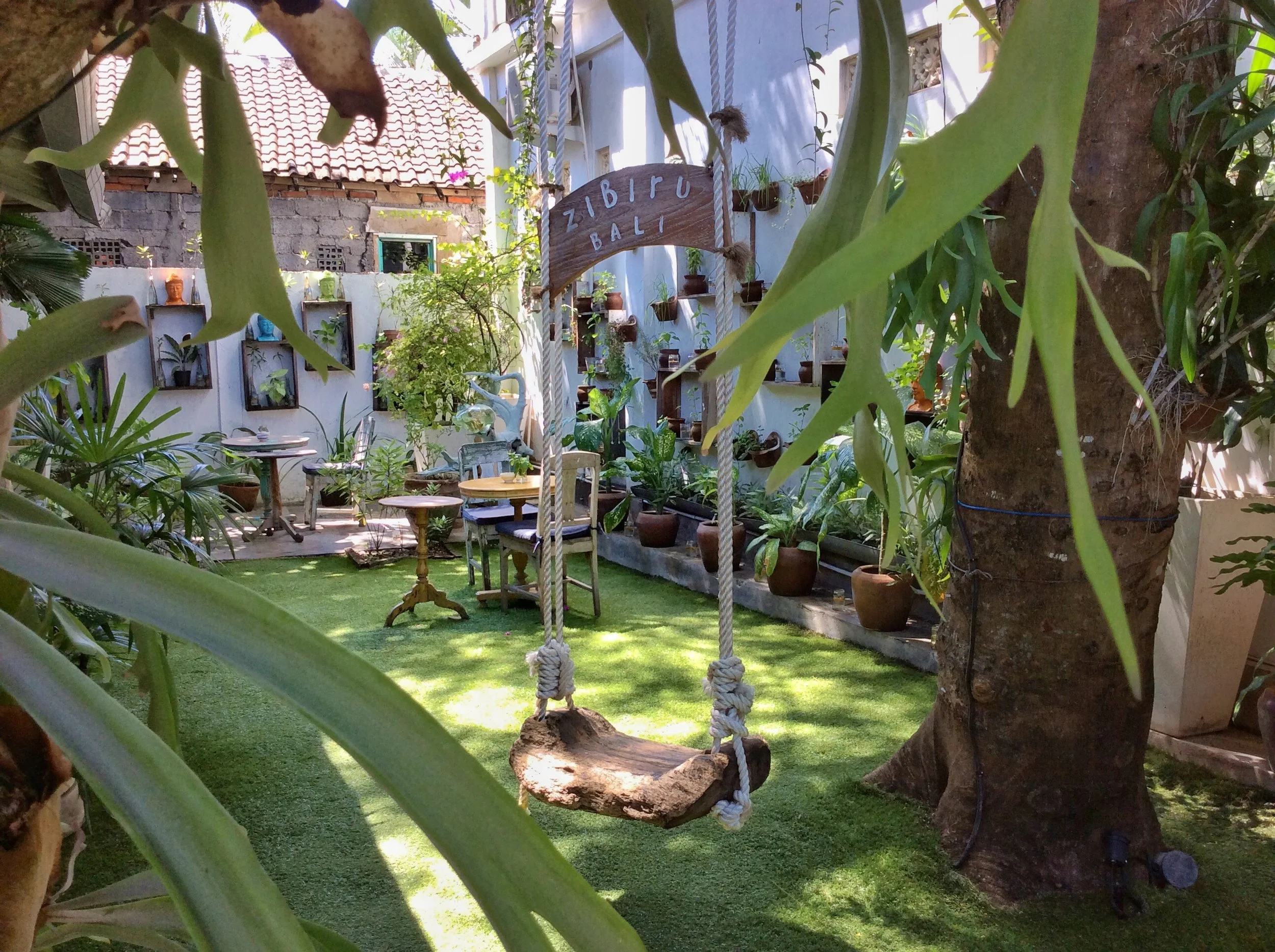 zibiru-italian-restaurant-seminyak-bali-ifiori.jpg