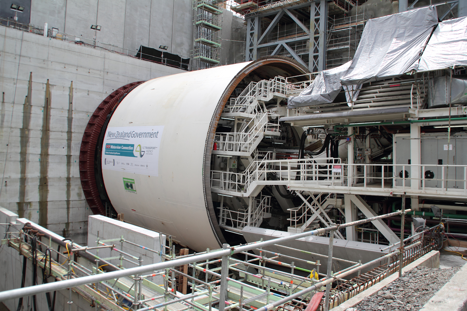  Waterview tunnel boring machine [Wikimedia] 