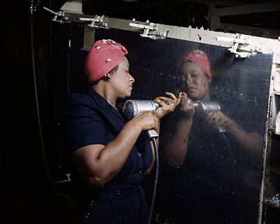 400px-Rosie_the_Riveter_(Vultee)_DS.jpg