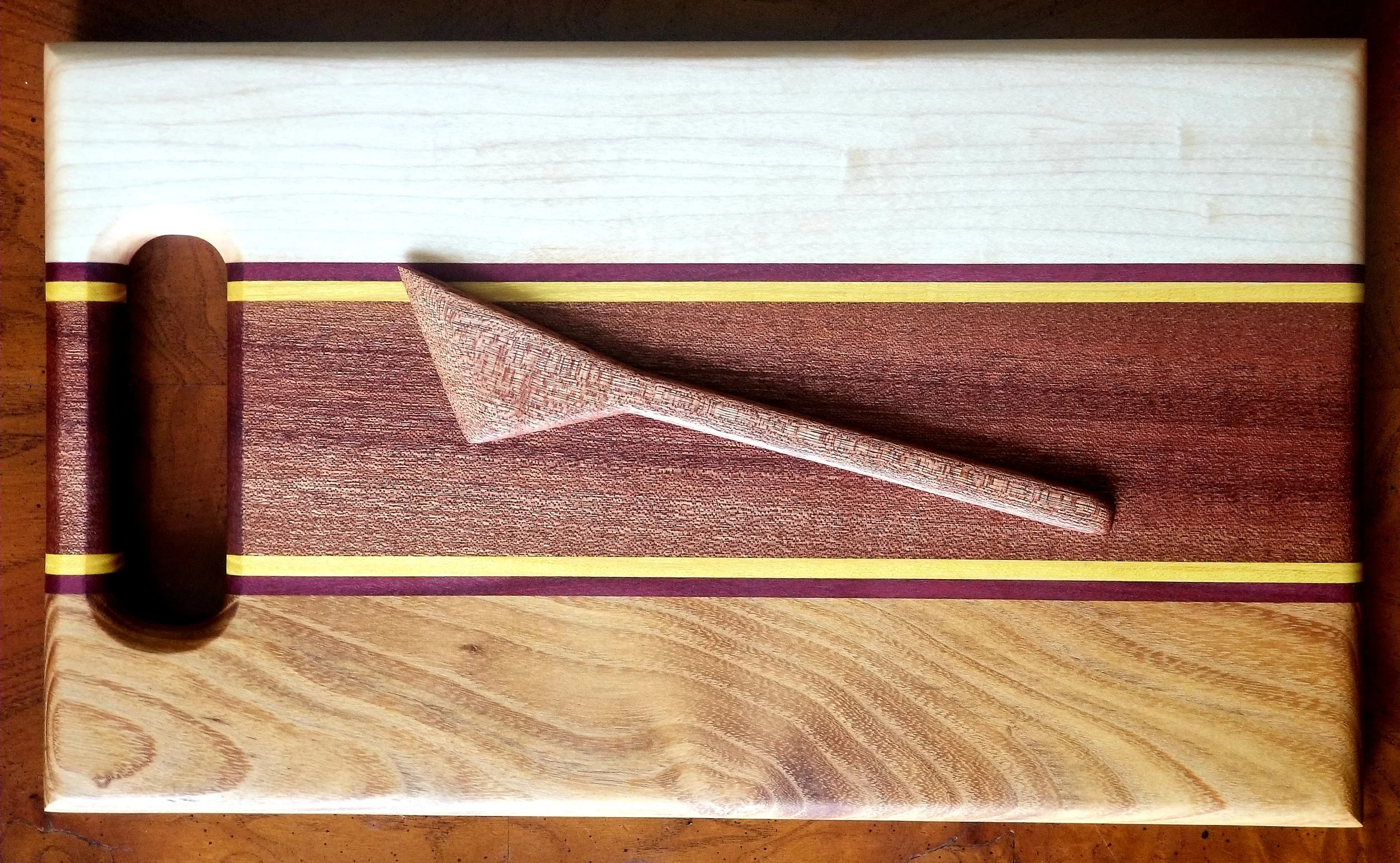 2025-04-18 - The Basement Woodshop Board and knife spreader.jpg