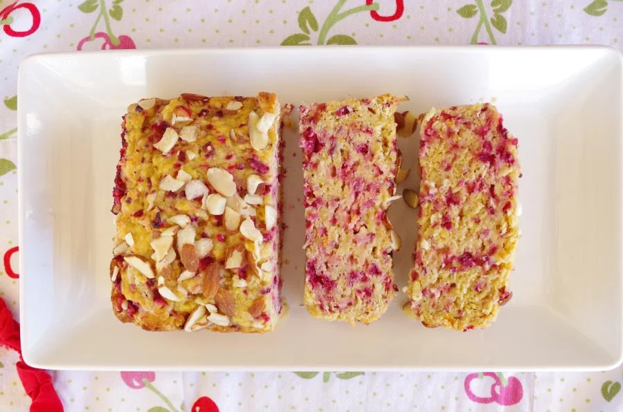 GLUTEN-FREE CRANBERRY ORANGE LOAF RECIPE -FITCAKERY.COM
