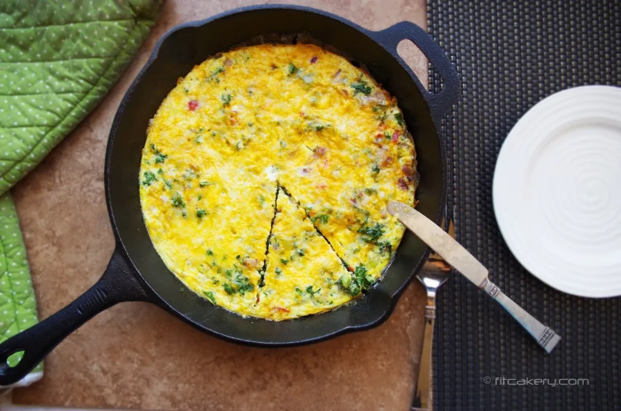 Powered Up Breakfast Frittata - easy to make + nutritious breakfast that you can make ahead for the whole week! #breakfast