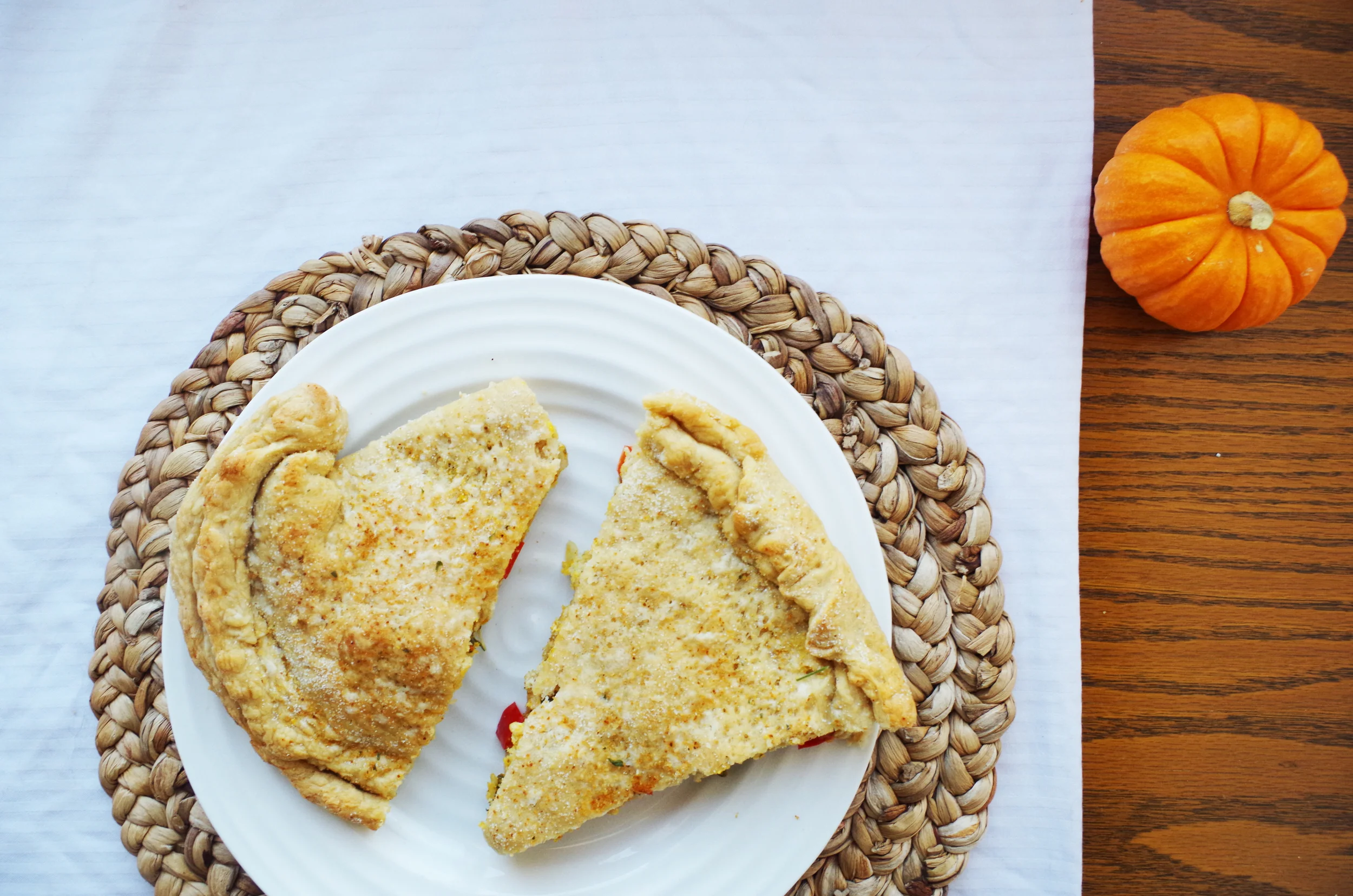 Harvest Picnic Calzones - like slices of fall I can pack up and enjoy among the fallen leaves. #fallrecipes