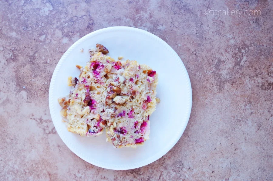 Cranberry Apple Coffee Cake + Walnut Streusel - a really delicious breakfast or dessert recipe! #holidayrecipes
