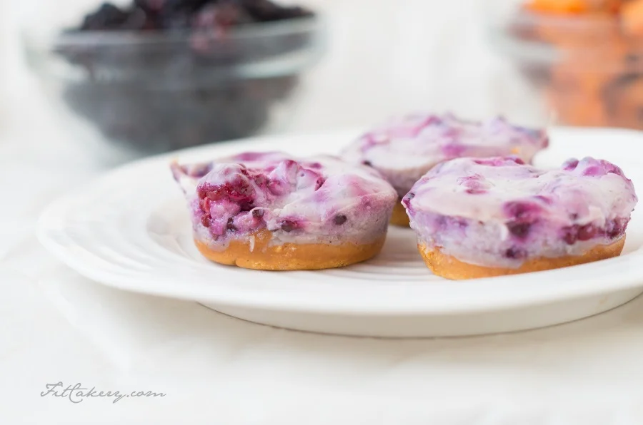 Blackberry Cheesecake-Topped Sweet Potato Cakes recipe - gluten-free + vegan - FitCakery.com