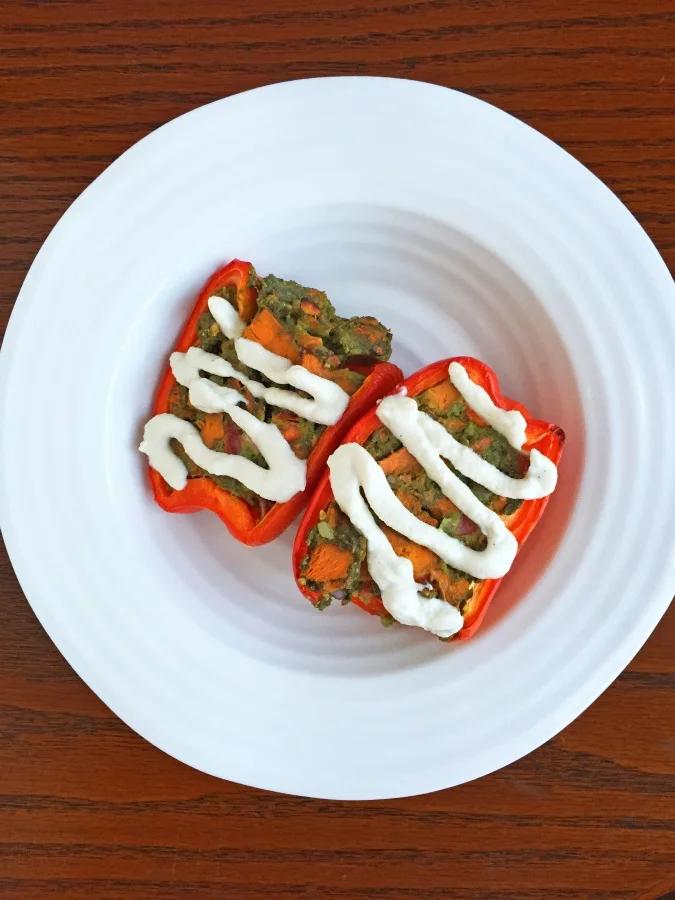 Sweet potato stuffed pepper with cashew cream - vegan, gluten-free - Fitcakery.com