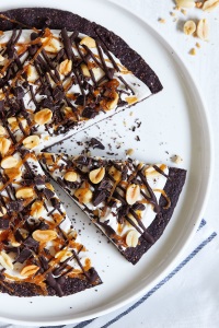 35. Chocolate Caramel Ice Cream Pizza - Natural Girl Modern World