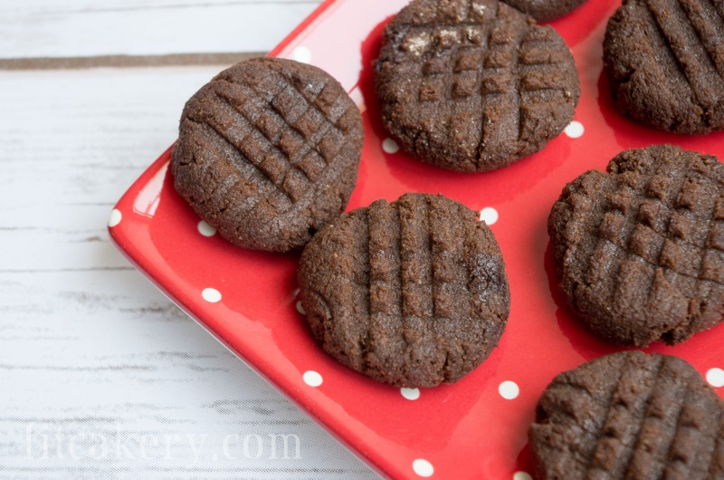 No-Bake Carob Brownie Bites | vegan, gluten-free, AIP, paleo | FitCakery.com