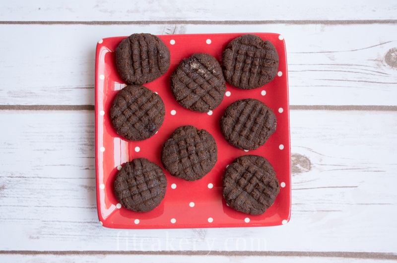 No-Bake Carob Brownie Bites | vegan, gluten-free, AIP, paleo | FitCakery.com