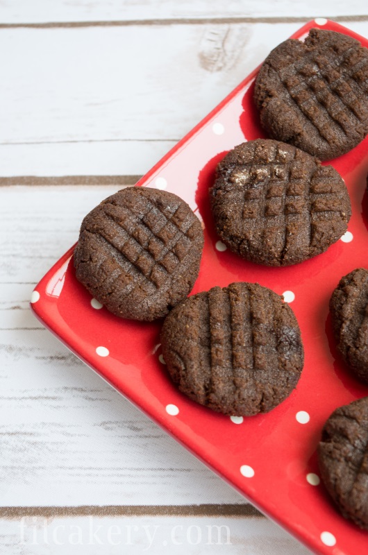 No-Bake Carob Brownie Bites | vegan, gluten-free, AIP, paleo | FitCakery.com
