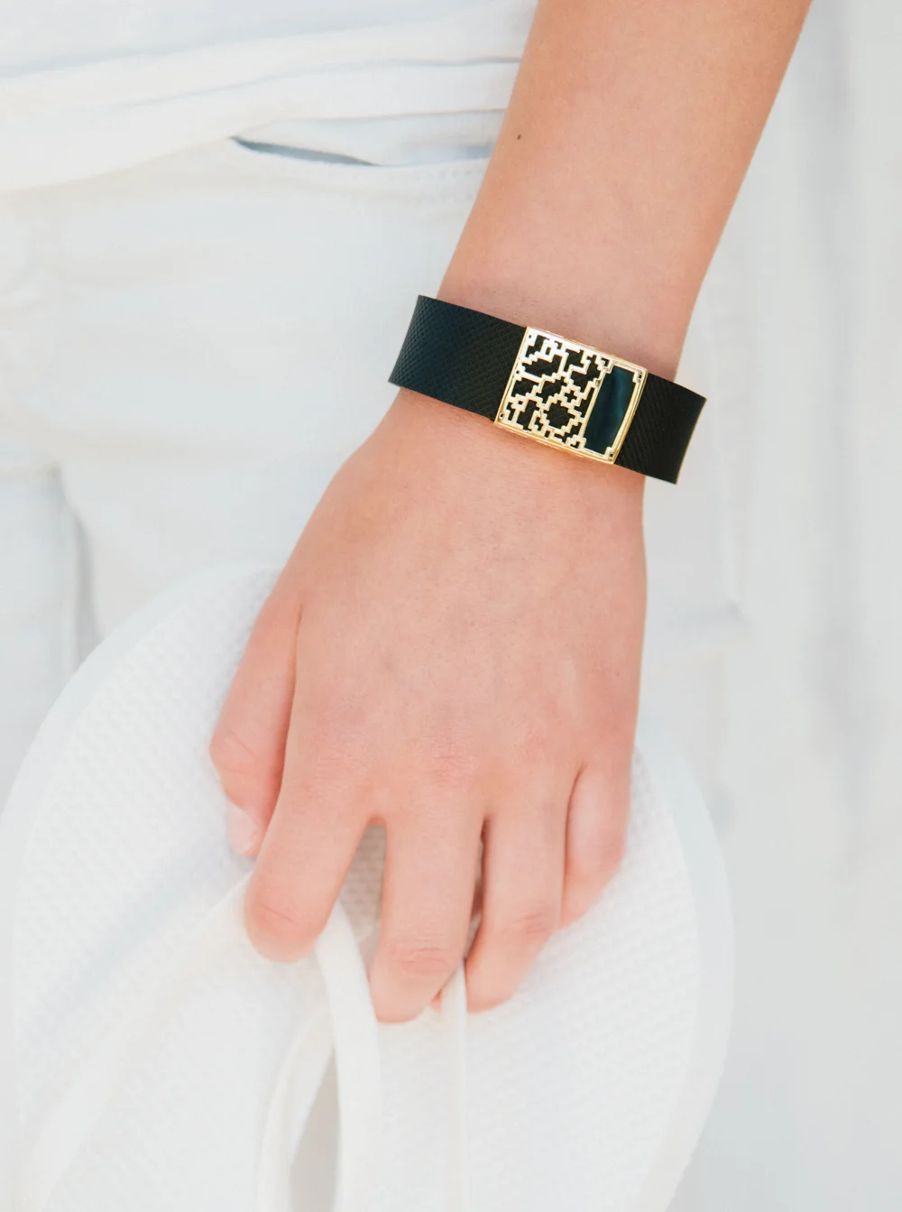 Positive Charge Slide for Fitbit Charge & Charge HR