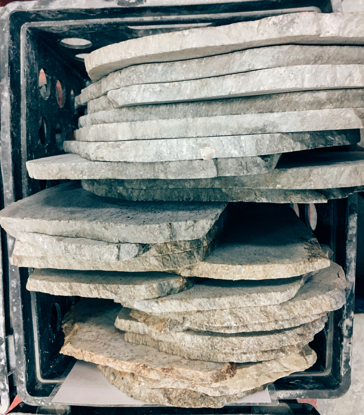 After cutting, slabs are cleaned, polished and finished to preserve their beauty and make them ready for everyday use.