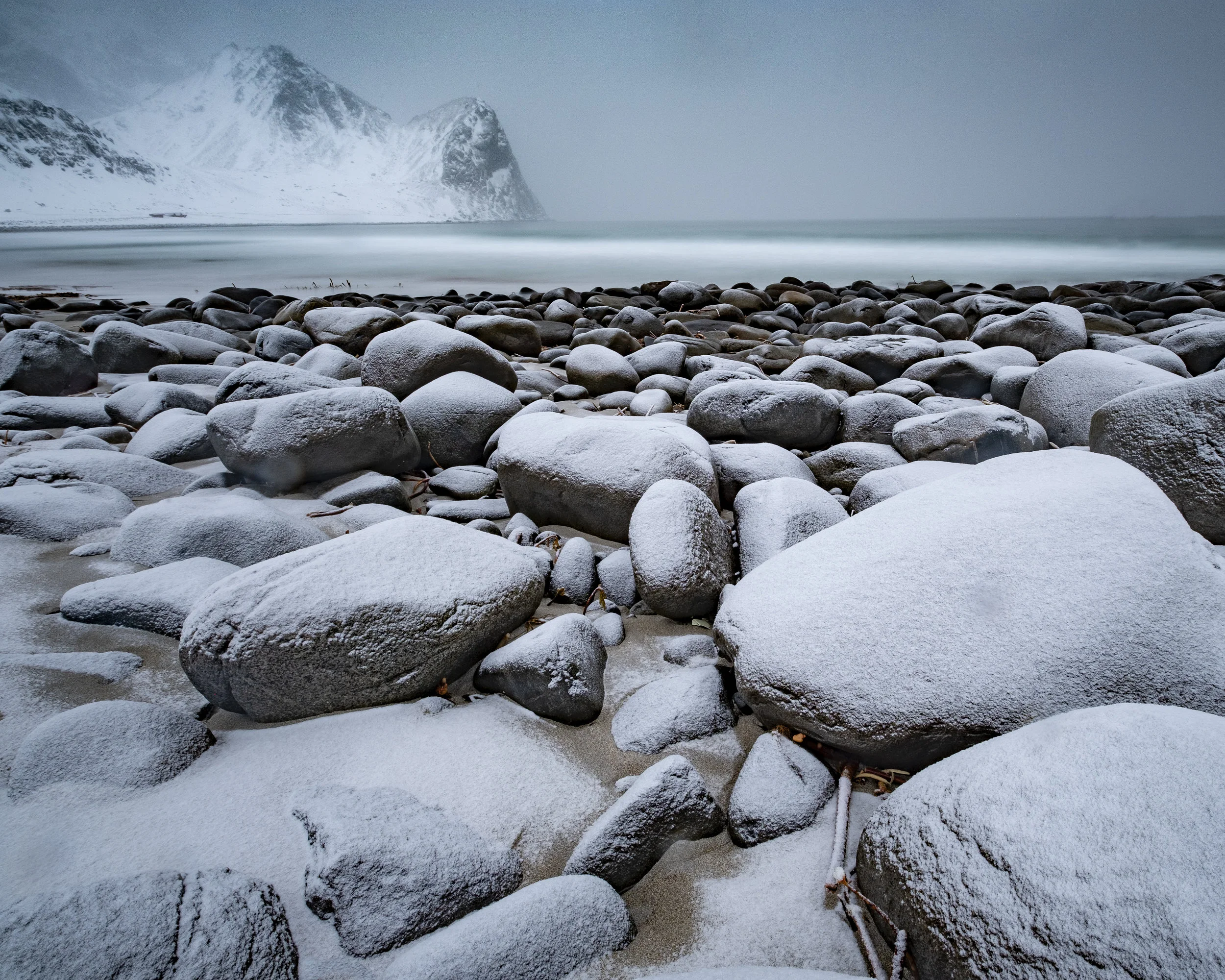 23. Icing sugar snow on rocks_.jpg