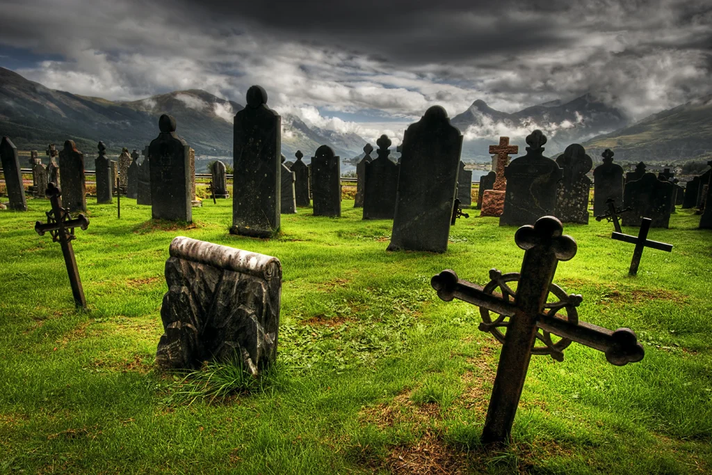Graveyard2.jpg