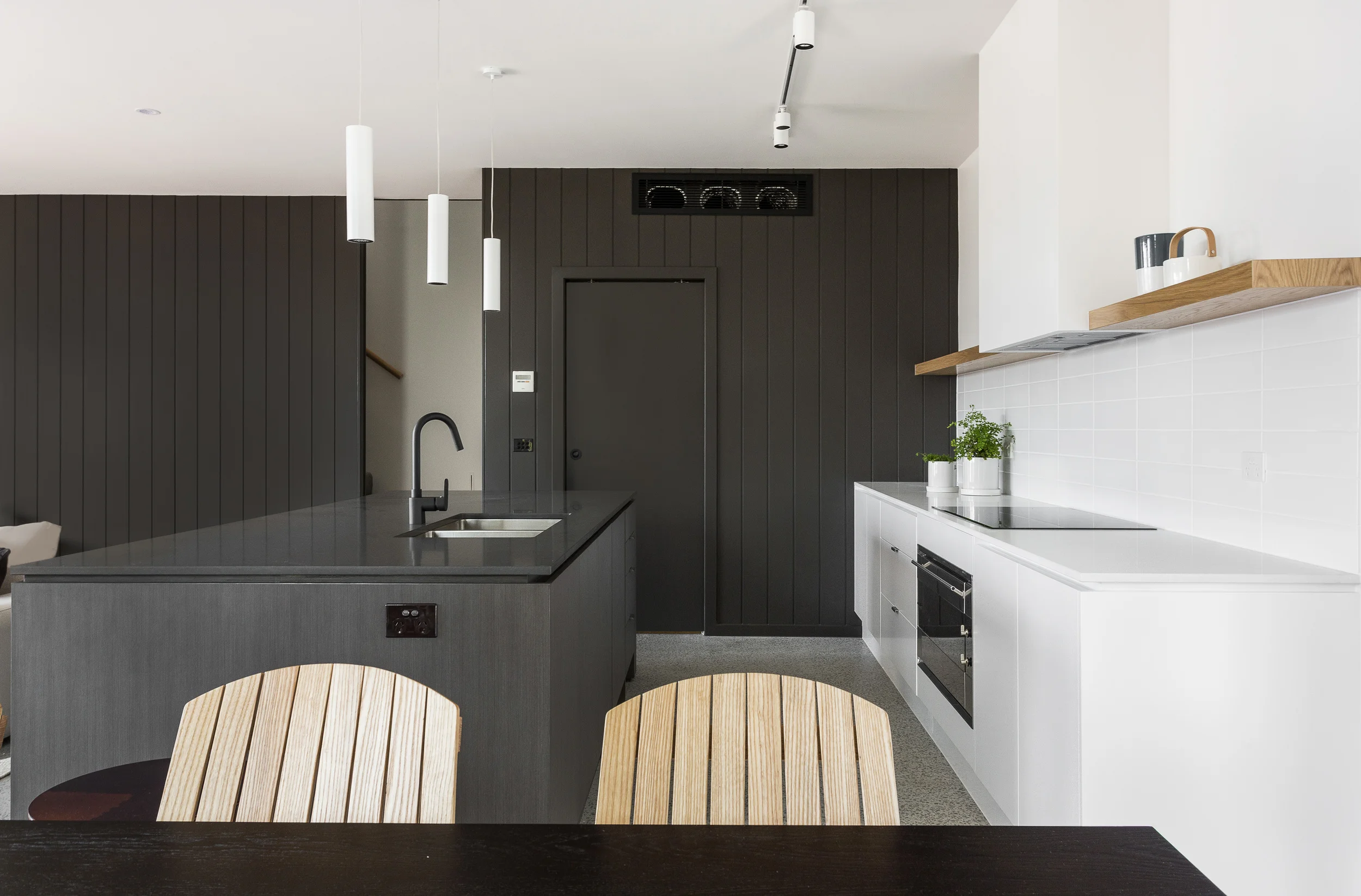 Kitchen_mg_4396.jpg