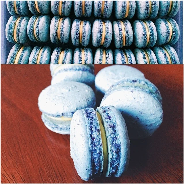 The #blueberry #lemon #macarons. #true #blue #themacaronstudio