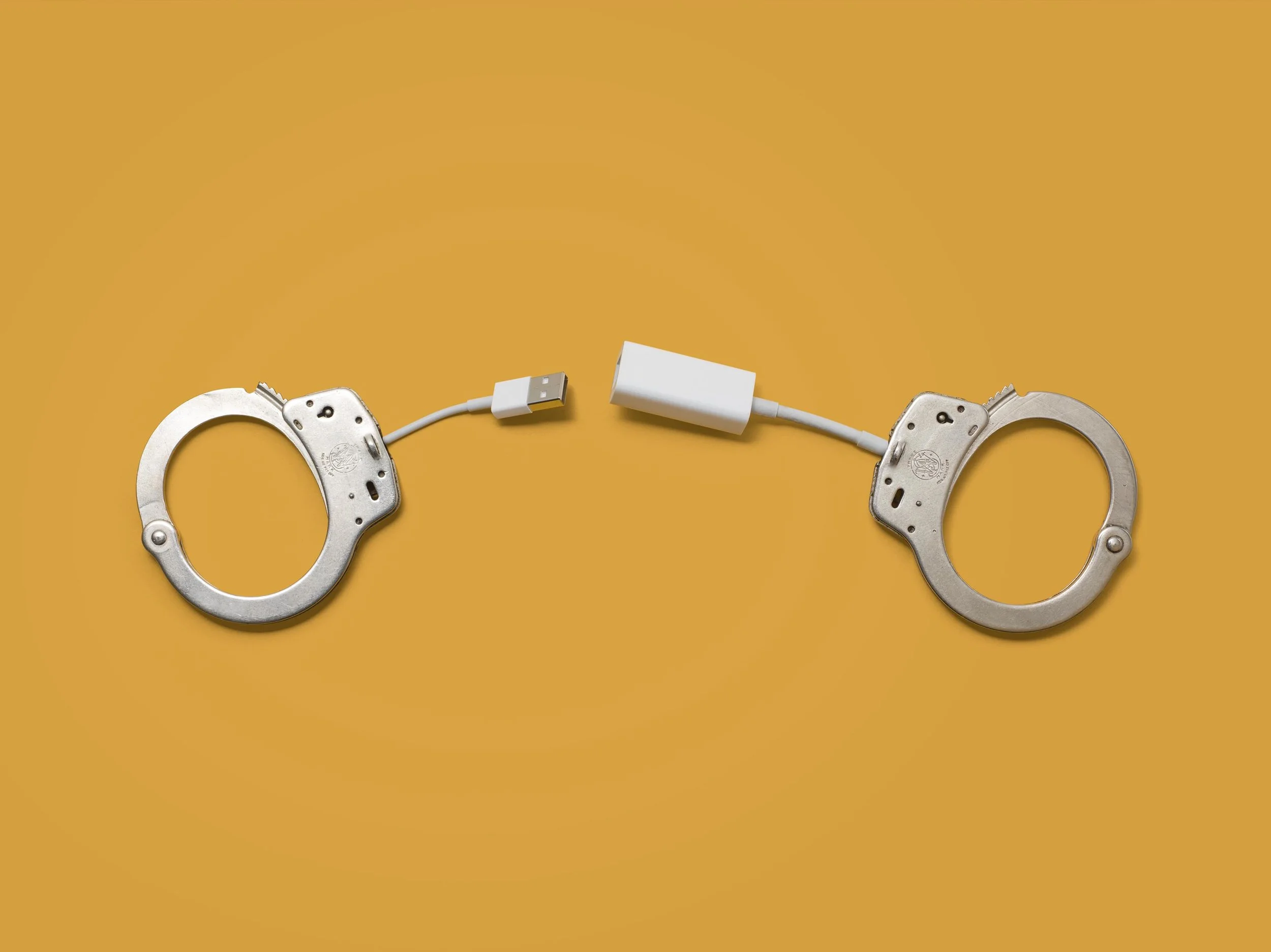RFee_MH_Detox_Handcuffs_0365 copy.jpg