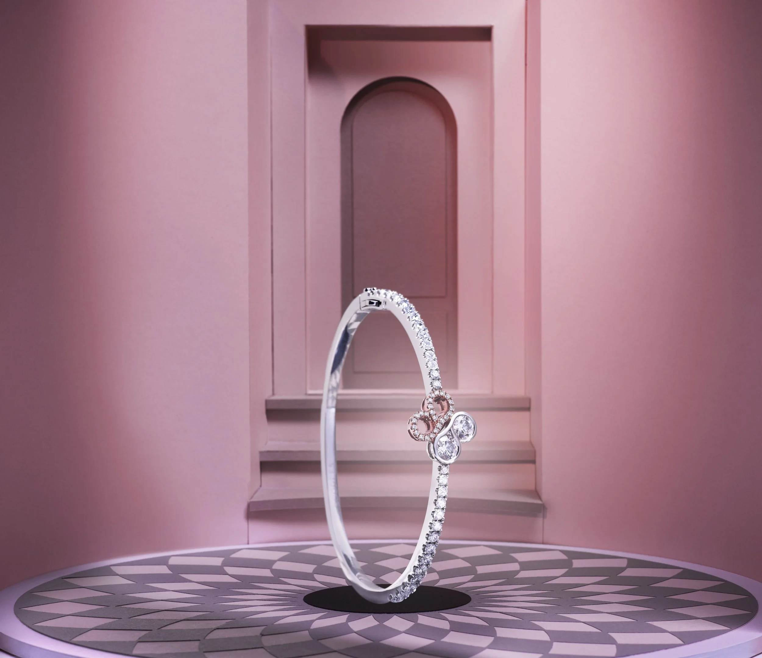 Boodles bangle copy.jpg