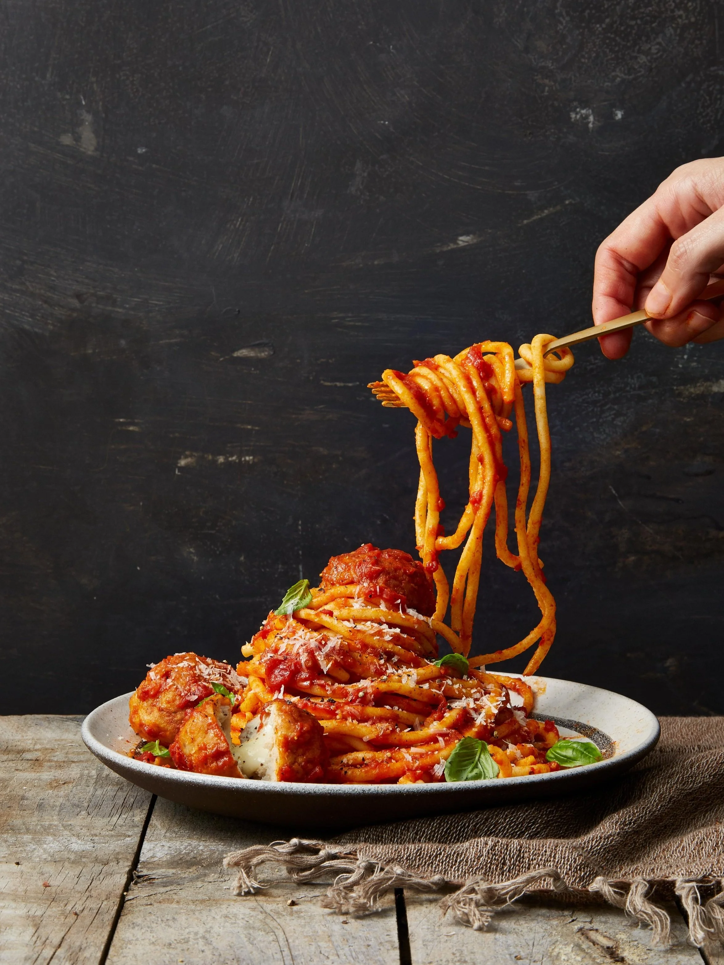 GHK-0216-ComfortFoodCover-Meatballs-169.jpg