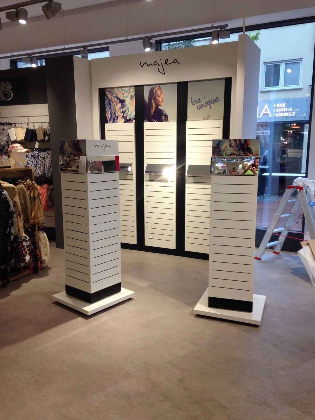 Majea_Modepark Röther_Giessenrechts_front.JPG