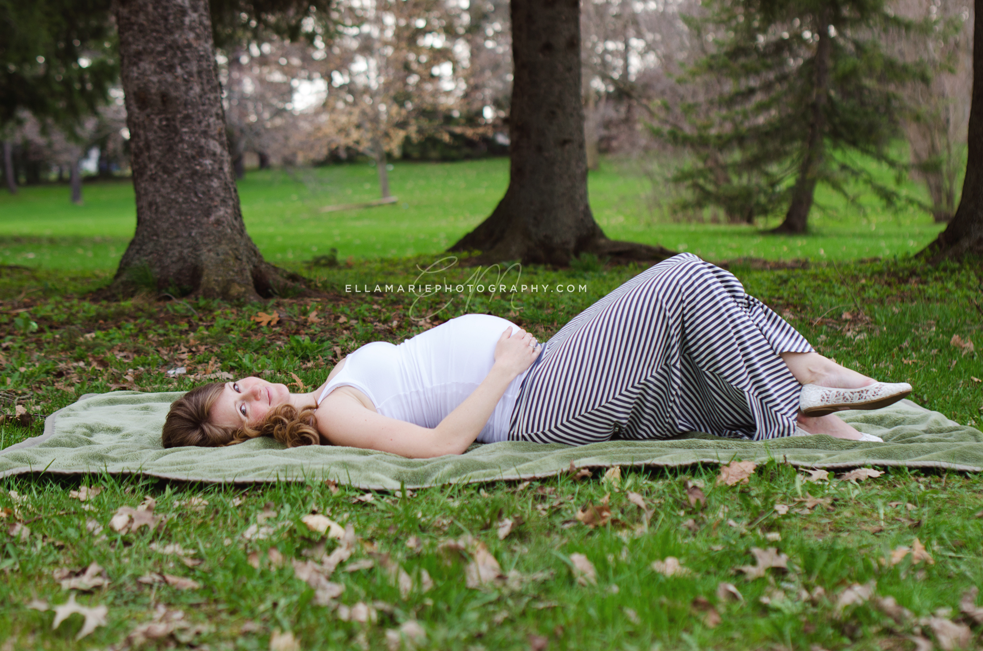 EllaMariePhotography_maternity_baby_infant_Baden_ON_New_Hamburg_Stratford_Waterloo_Kitchener_Guelph_Cambridge_Listowel_photographer_photography_30.jpg