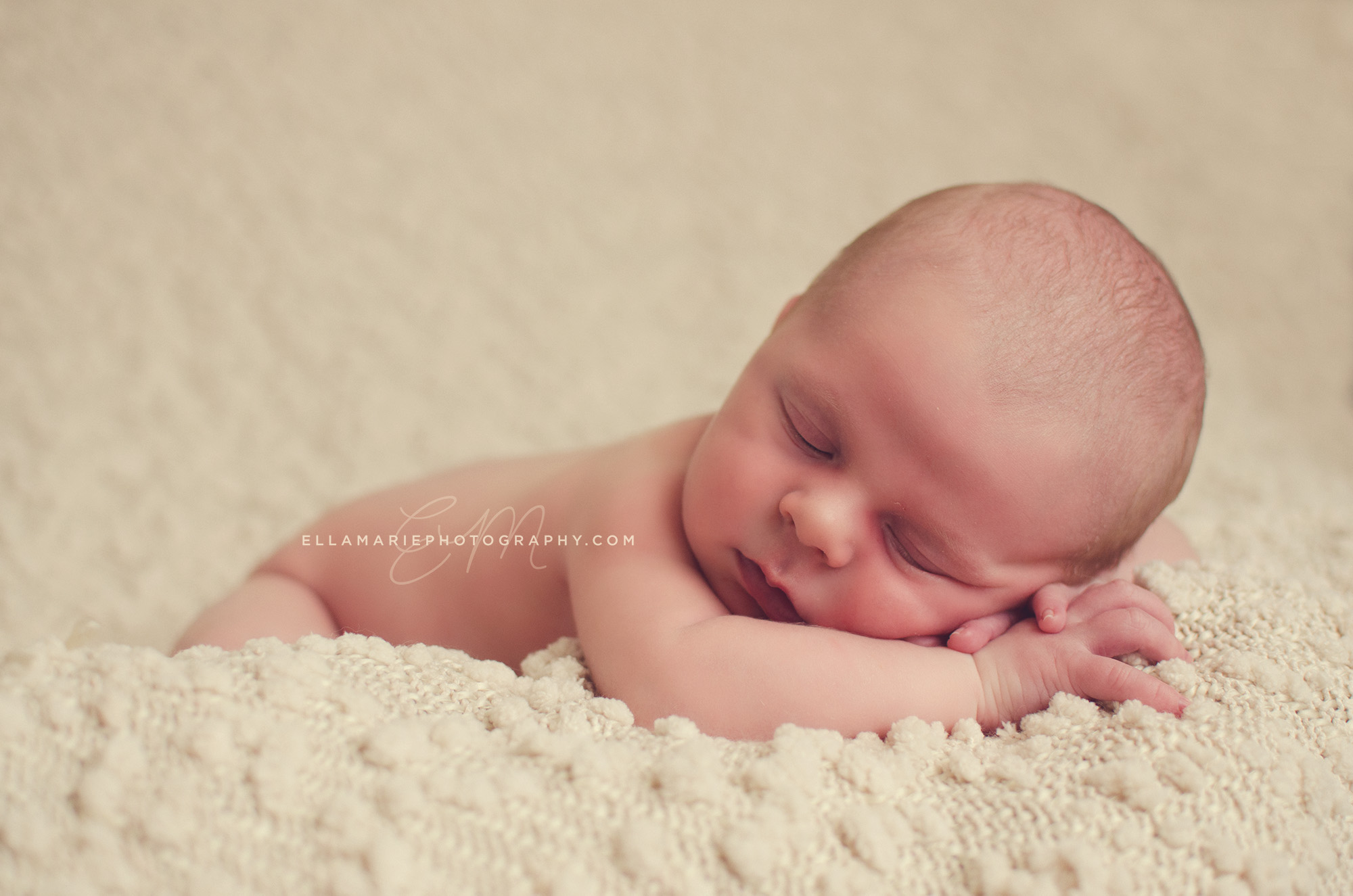 EllaMariePhotography_newborn_baby_infant_Baden_ON_New_Hamburg_Stratford_Waterloo_Kitchener_Guelph_Cambridge_Listowel_photographer_photography_05.jpg