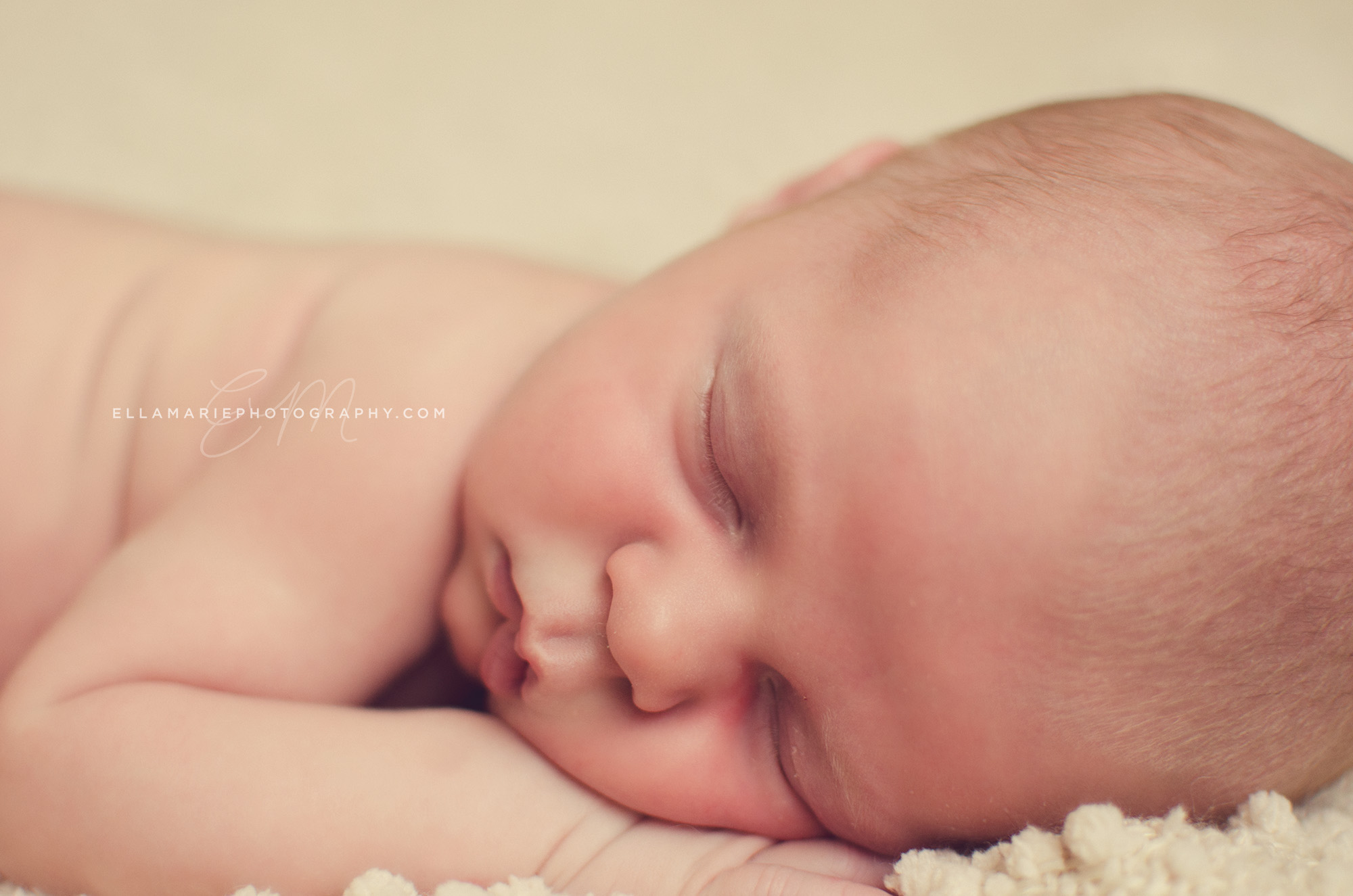 EllaMariePhotography_newborn_baby_infant_Baden_ON_New_Hamburg_Stratford_Waterloo_Kitchener_Guelph_Cambridge_Listowel_photographer_photography_06.jpg