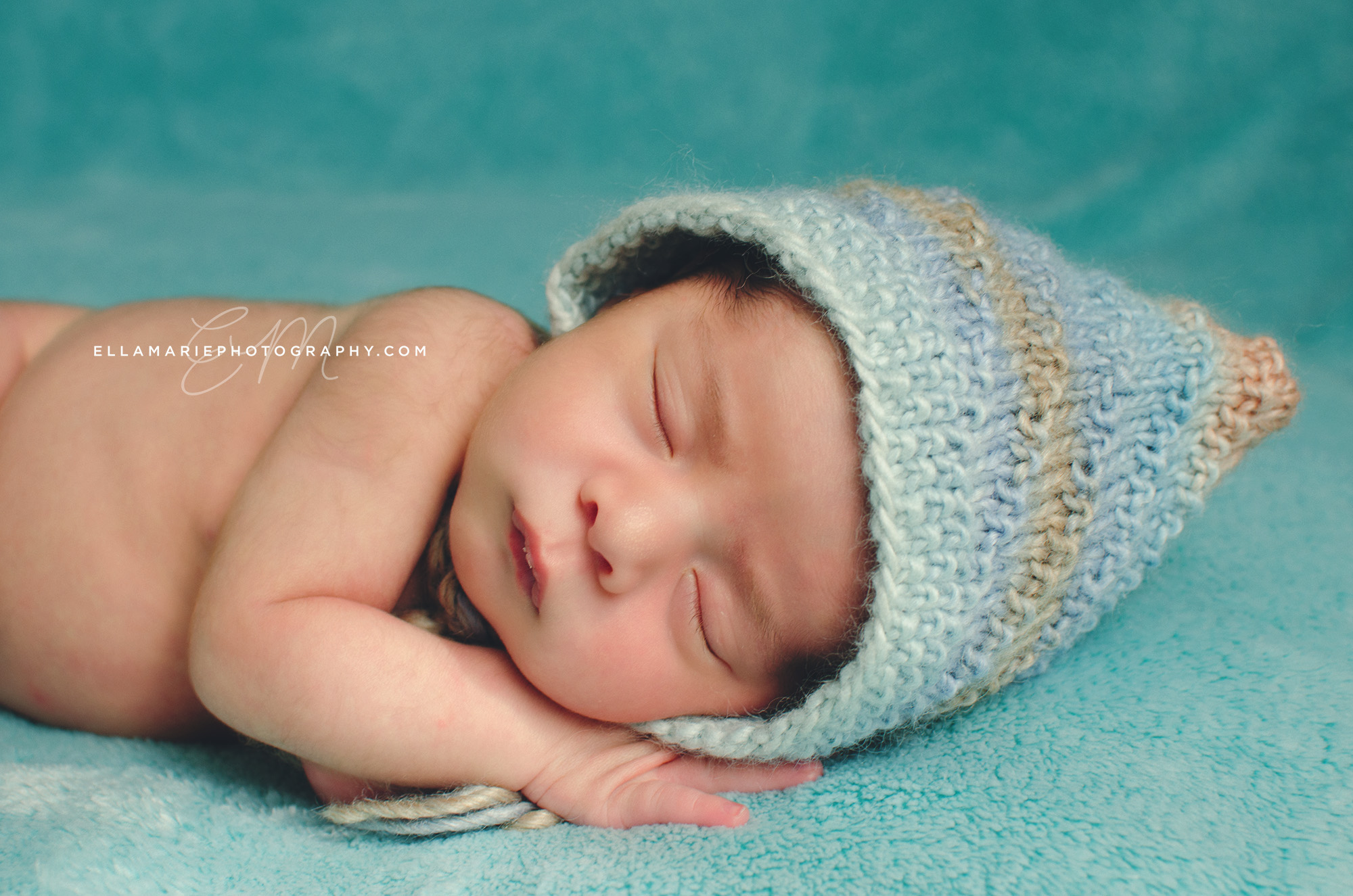 EllaMariePhotography_newborn_maternity_baby_infant_Baden_ON_New_Hamburg_Stratford_Waterloo_Kitchener_Guelph_Cambridge_Listowel_photographer_photography_18.jpg