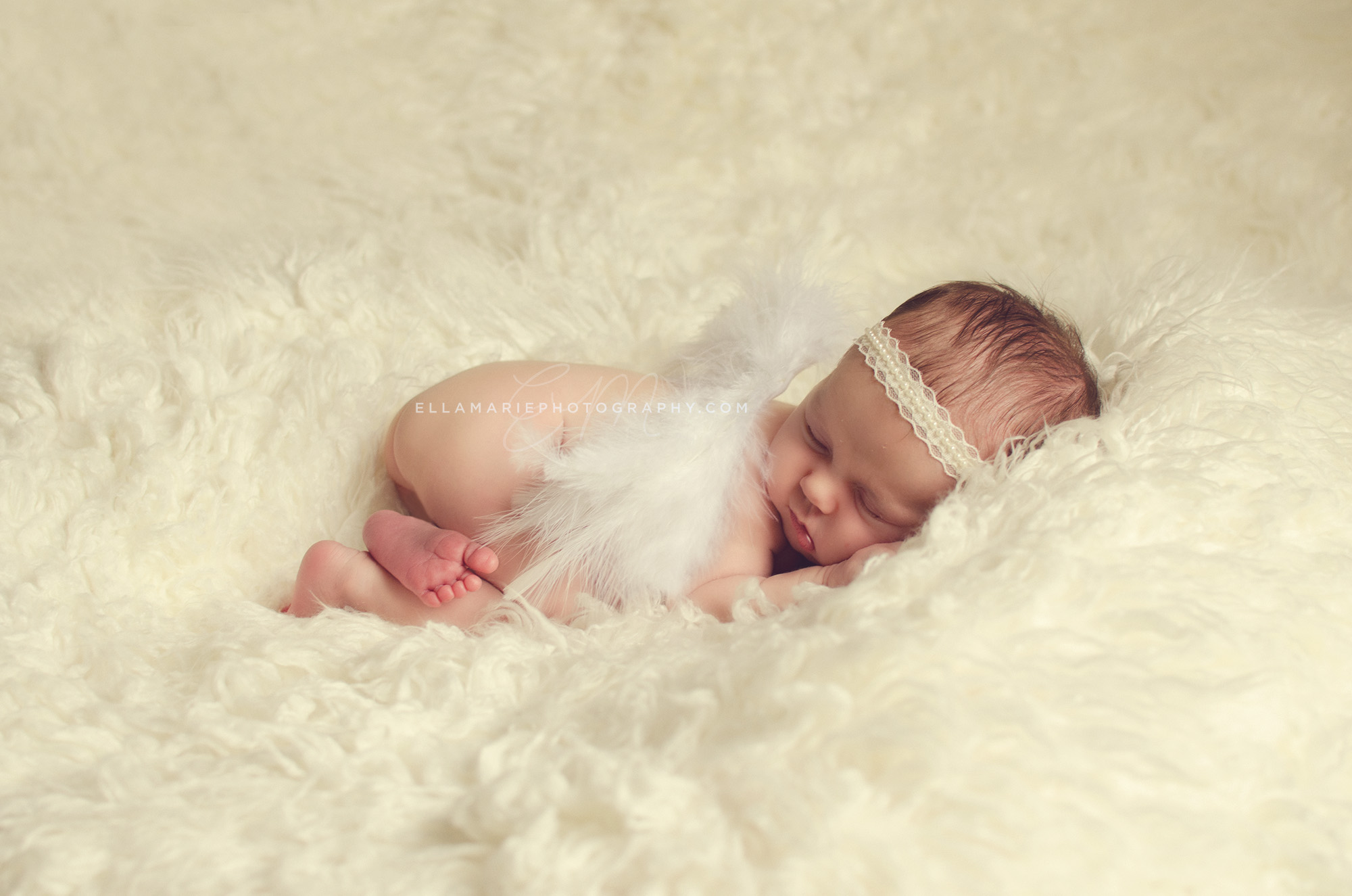 EllaMariePhotography_newborn_maternity_baby_infant_Baden_ON_New_Hamburg_Stratford_Waterloo_Kitchener_Guelph_Cambridge_Listowel_photographer_photography_15.jpg