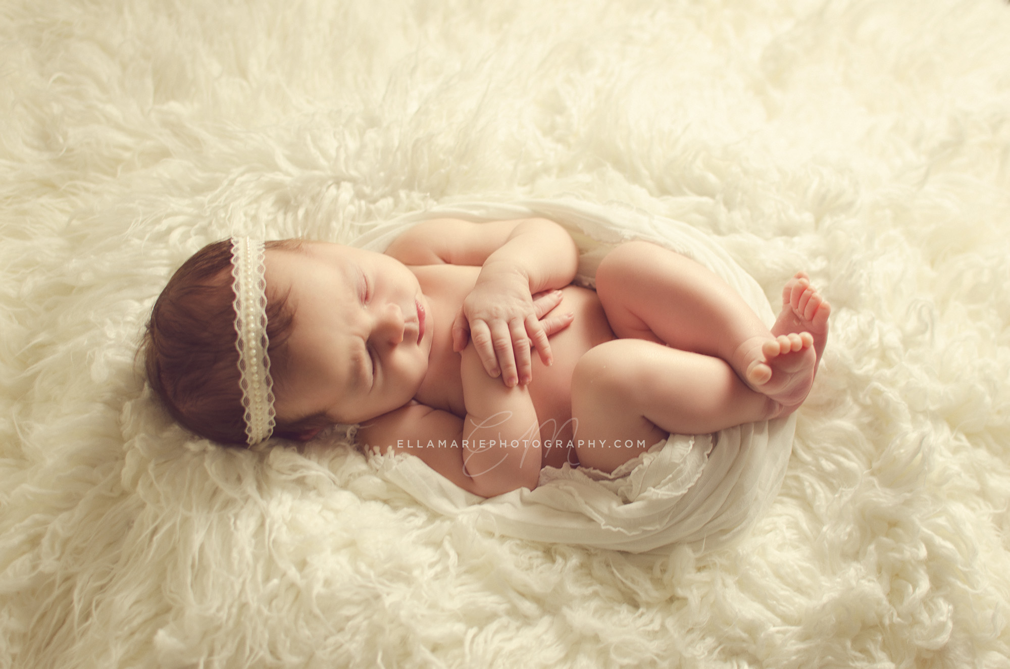 EllaMariePhotography_newborn_maternity_baby_infant_Baden_ON_New_Hamburg_Stratford_Waterloo_Kitchener_Guelph_Cambridge_Listowel_photographer_photography_18.jpg