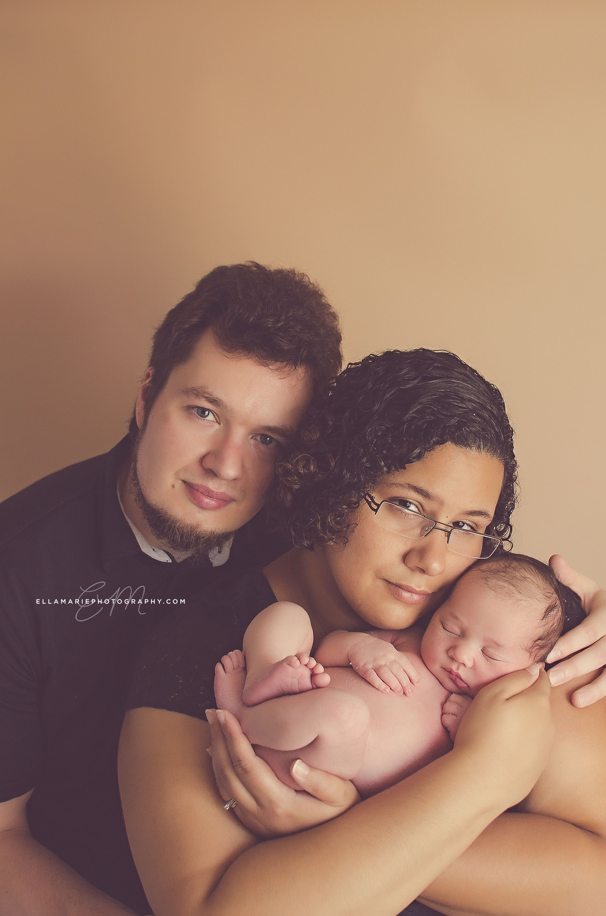 Nora_EllaMariePhotography_newborn_maternity_baby_infant_Baden_ON_New_Hamburg_Stratford_Waterloo_Kitchener_Guelph_Cambridge_Listowel_photographer_photography_13.jpg